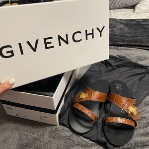 Brand new Eden Givenchy Sandals size 7